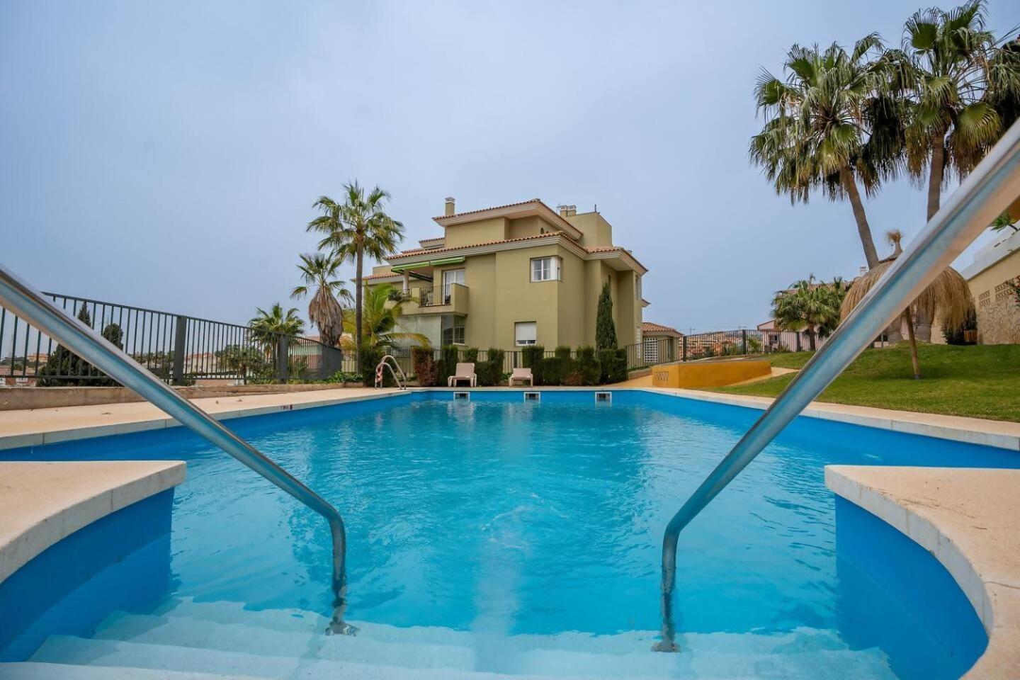 Espacioso En Mijas Con Parking Privado Apartment Sitio de Calahonda