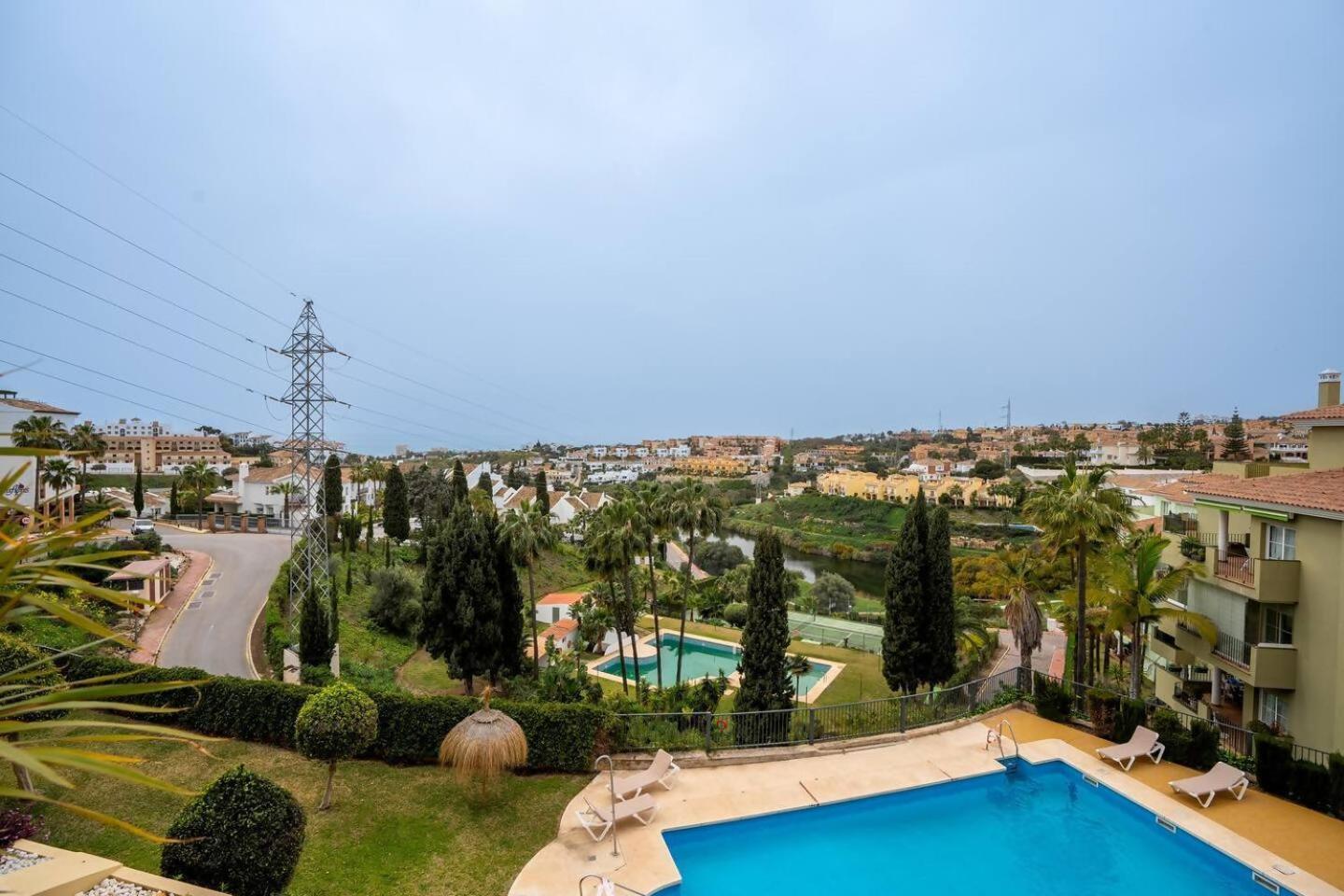 Espacioso En Mijas Con Parking Privado *